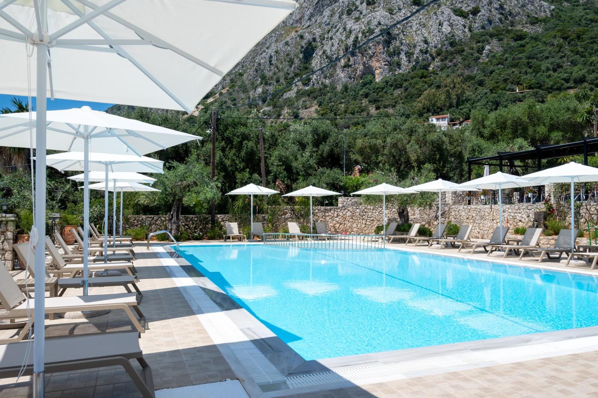 Crystal Blue Hotel, Barbati Exteriér fotografie