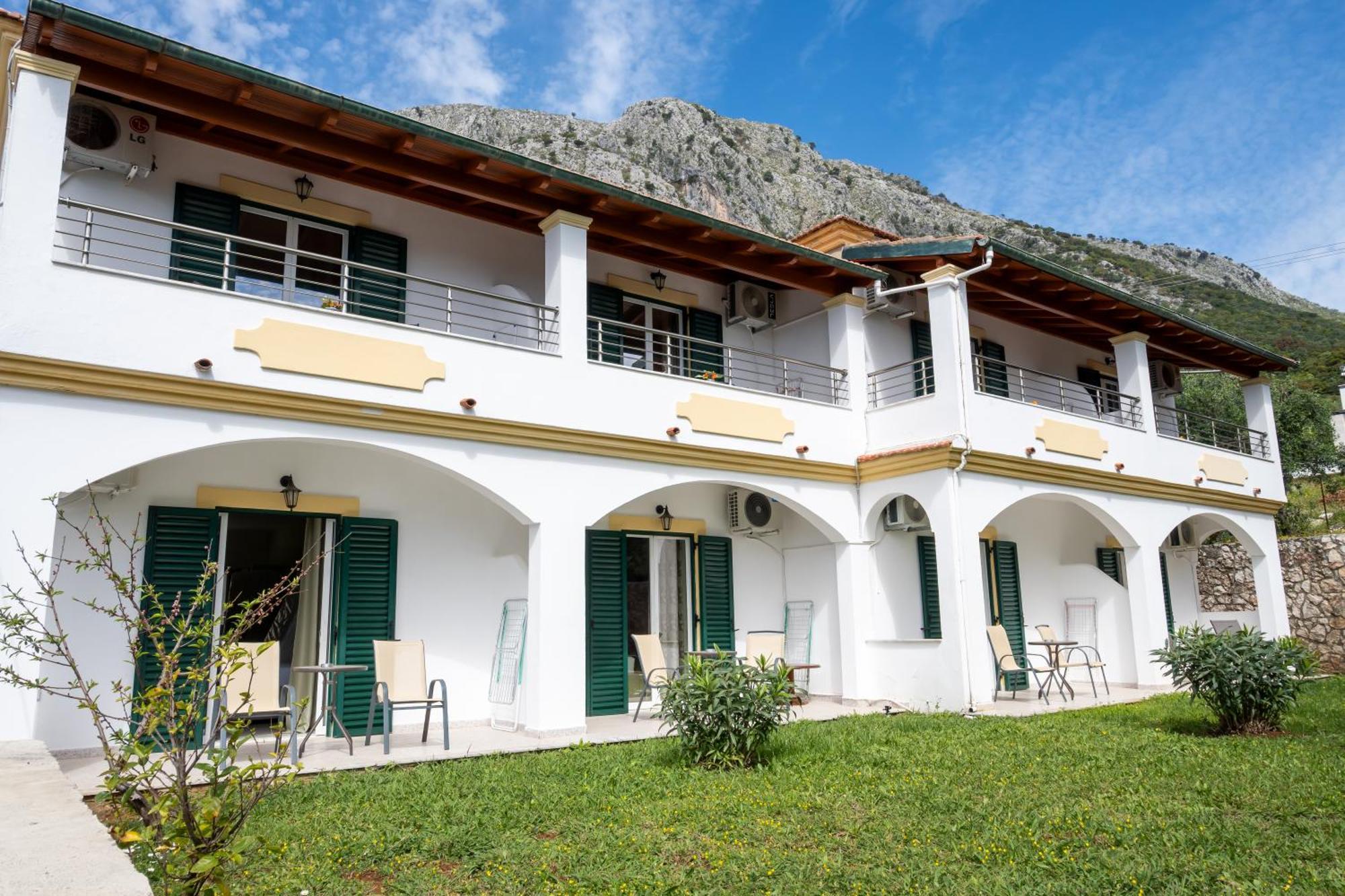 Crystal Blue Hotel, Barbati Exteriér fotografie