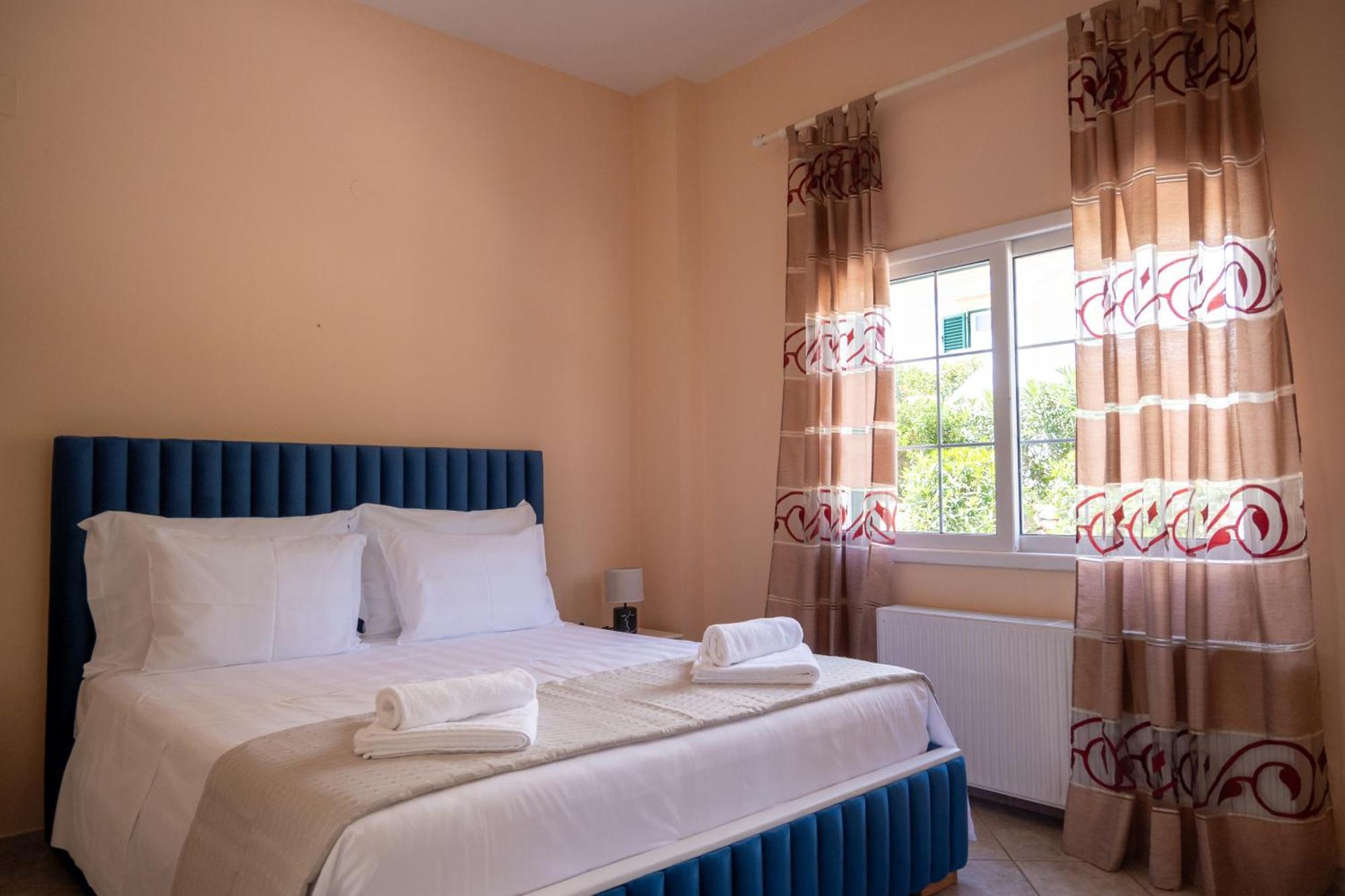 Crystal Blue Hotel, Barbati Exteriér fotografie
